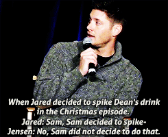b0w-ties-and-fezzes:  supernatural-fandom-central:  i love how in the third gif you can see the exact moment when its not Sam anymore it is obviously Jared.  You can see them break character for half a second it’s fucking adorable Jared’s laughJensen