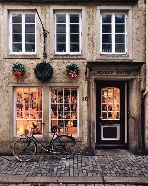 croathia - Christmas time in streets of Bremen, Germany by Nico...