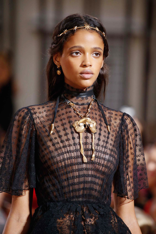 XXX noirmodels:  black models at valentino fall photo