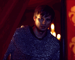 schweetheart:fluffypotatey:once-and-future-dawn:brigwife:can we talk about what seems to be happenin