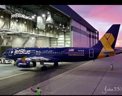 aviholic:  Loving JetBlue’s “Veterans Livery” that they unveiled today at JFK !