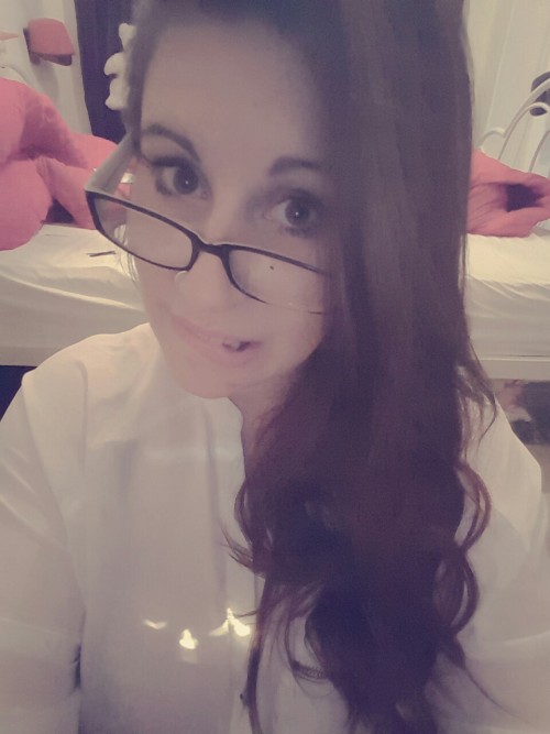 Realised this morning how much I miss doing Skype sessions!  Anyone wants a Skype call (charges appl