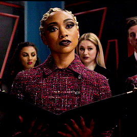 fyeahriverdale: #pros of caos: prudence’s face 