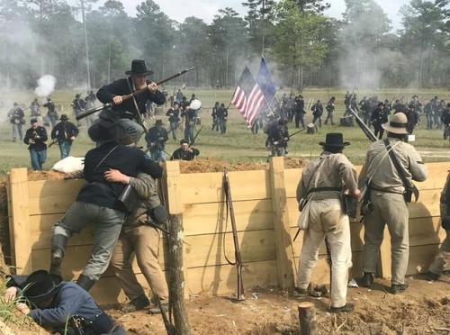 bantarleton:The 2019 reenactment of the battle of Fort Blakeley.