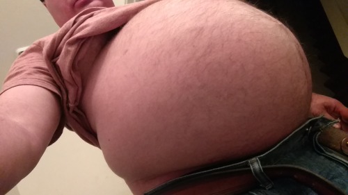 ballbelly:  Birthday weekend gluttony 53 ½"