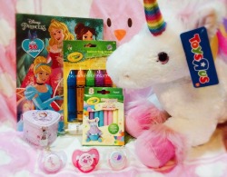 playdoh-princess:  💖Little girl shopping spree! The unicorn is named Murphy! He is sooo cuddly!💖