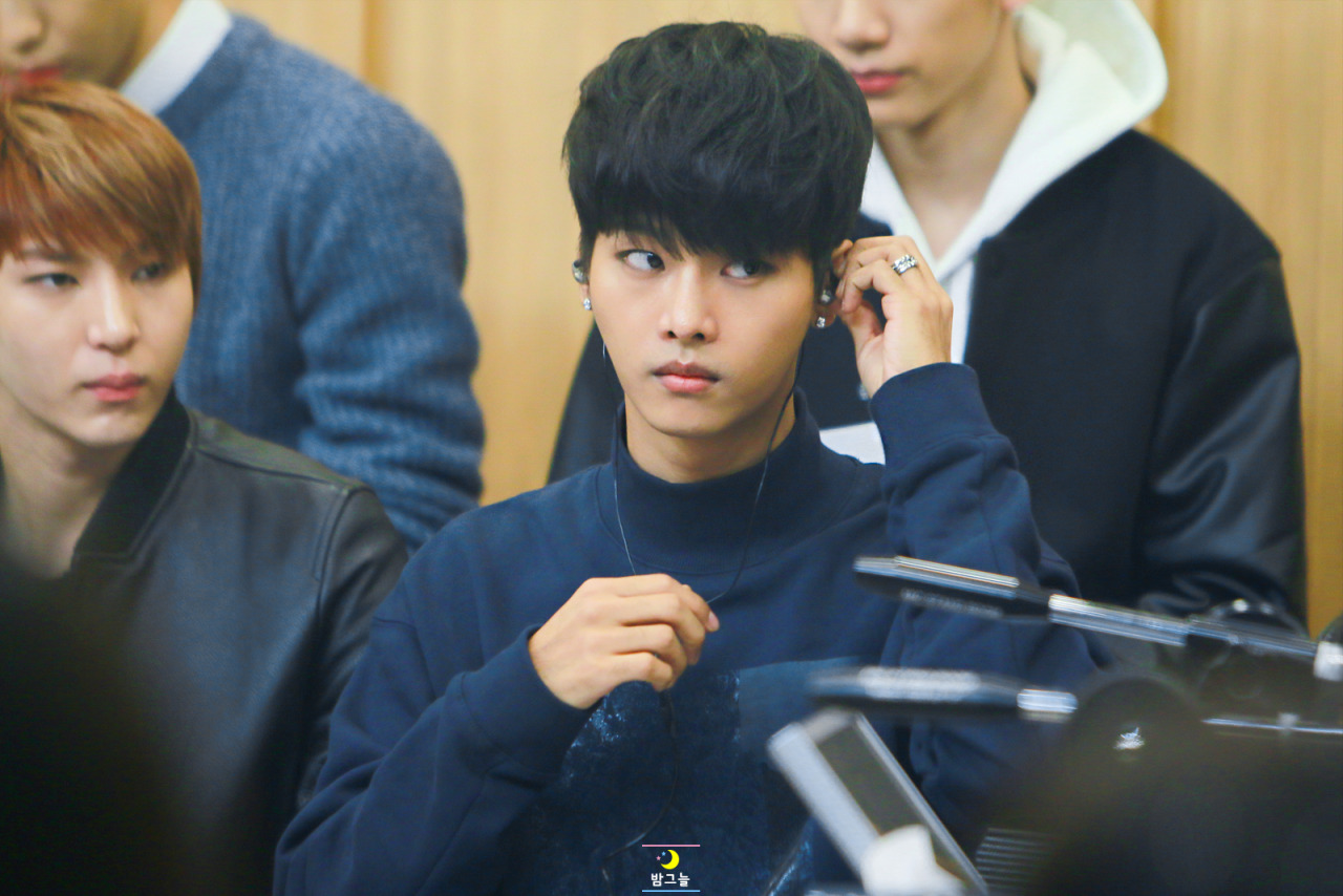 chakawaii:  cr: 밤그늘 ♡ please do not edit. 