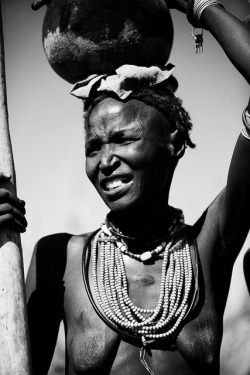 Ethiopian Nyangatom woman, by Ingetje