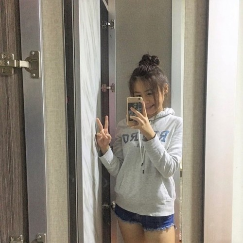 sgmirrorselfie: (3)