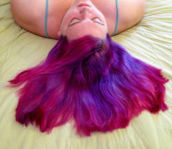 saraandhergreatperhaps:  The new hair!For this I used Manic Panic Hot Hot Pink and Purple Haze. 