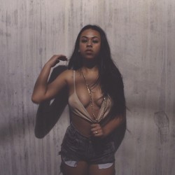 therealleaah:   ajuuki:  Bow down bitches ☹  So perfect 