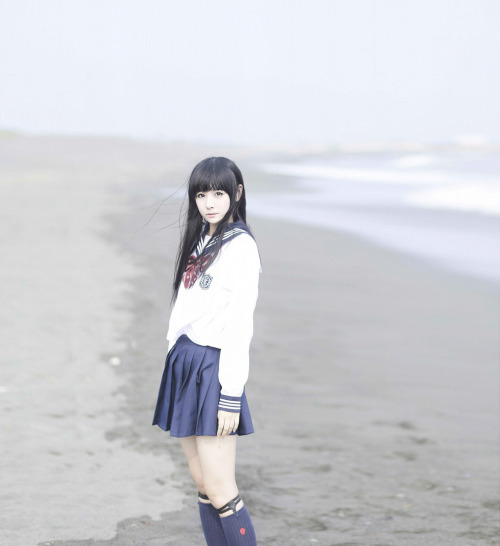 flowfushe-momochan: 都市の夢を見た、どうやら僕は死んだようだ model:緑川百々子 photo:nksm