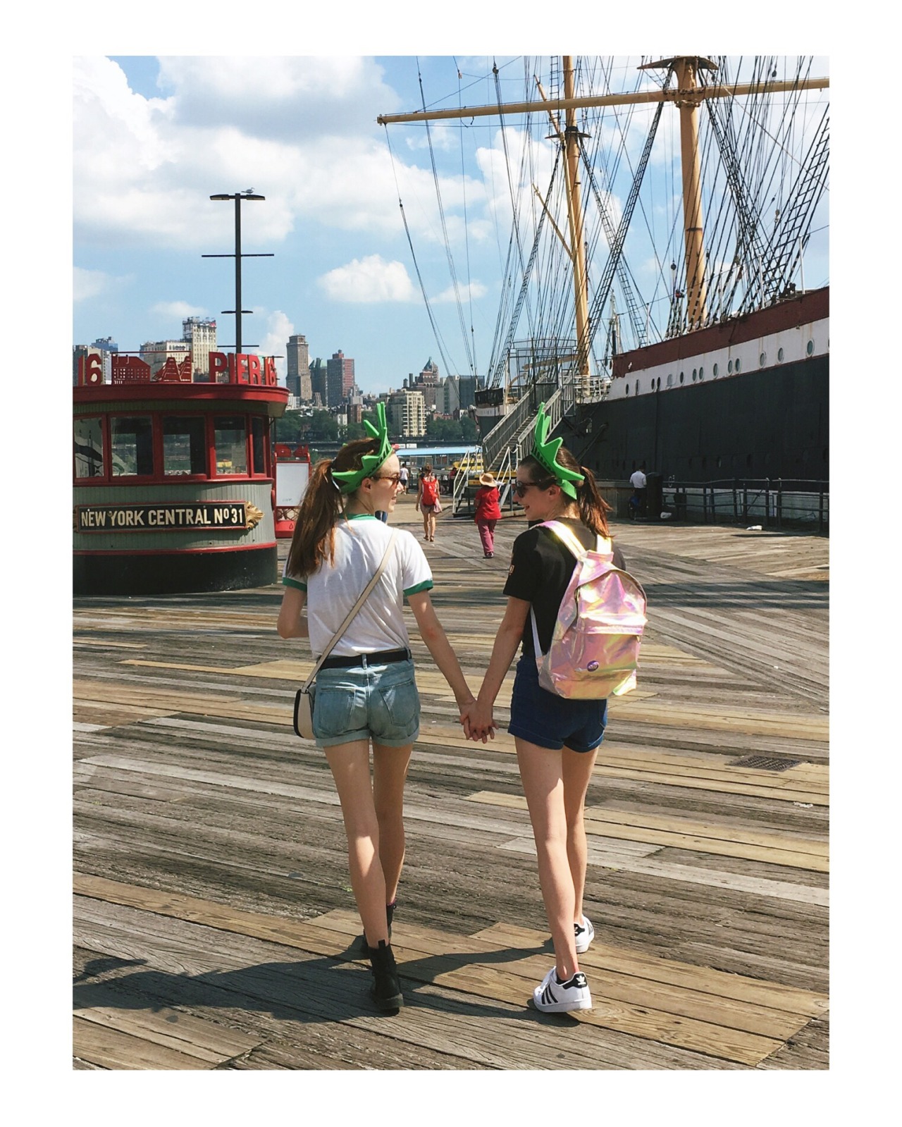 marrow22:  Sometimes you have to be a tourist in your own city with your wife🗽❤️