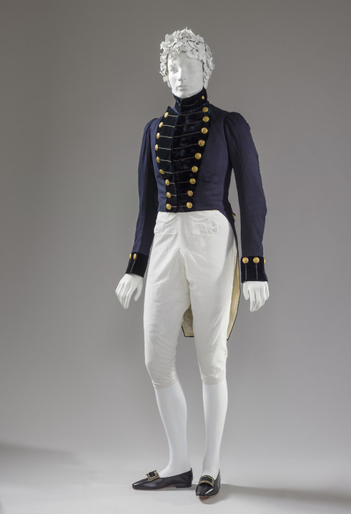 Ab. 1820 Tail Coat And Breeches (England)