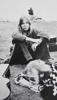 soundsof71:  Joni Mitchell, Stephen Stills and his poncho, by Jim Marshall.