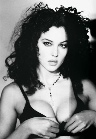 muirtone:  Monica Bellucci