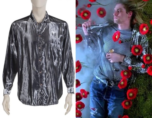 Camisa usada por Kurt Cobain no vídeo de “Heart Shaped Box” vai a leilão. A camisa de ma