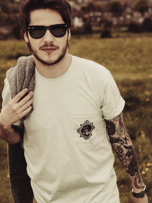 get-fucked-and-get-inked:  tattoo/piercing blog!  i want 