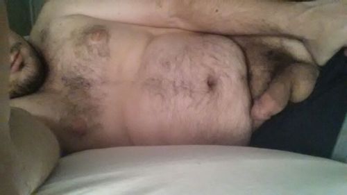 lplbearlover:  Such a sexy guy