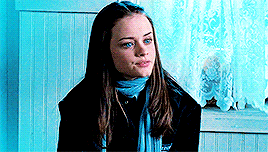 ness-new-girl:  Who cares if I’m pretty if I fail my finals?