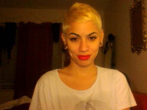 ebonyzerscrooge:  homoarigato:  rabbitglitter:  fav selfies 2K13  jack is a babe 5ever  i know her lol