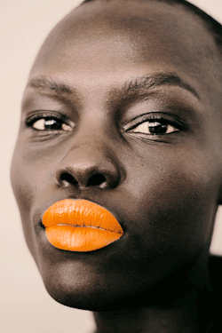 modelmeth:  backstage @ John Galliano spring/summer 2014  