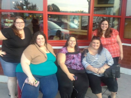 shewhorollswithrolls: Out to dinner doing things!