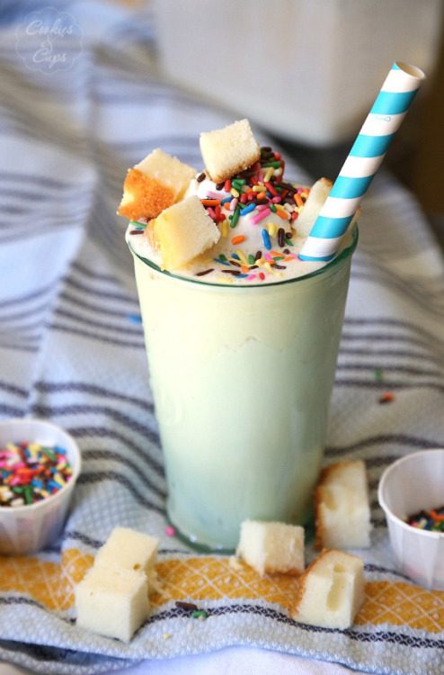 do-not-touch-my-food:Birthday Cake Milkshake