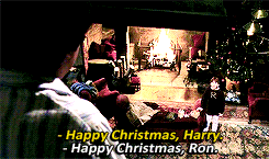 p-pikachu:  Merry Christmas. Merry Christmas. Ring the Hogwart bell.Merry Christmas,