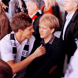 winterevanesce:         Geoffrey & Josh at a football game | ©        