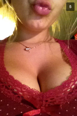 ratemysnapchat:  Hope you like my teen tits..  Love them 9/10