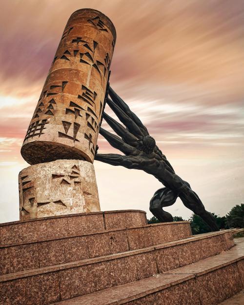 evilbuildingsblog:  Saving Iraqi culture monument, Baghdad, Iraq