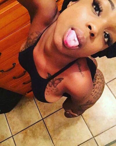 sexyblackcuties:  