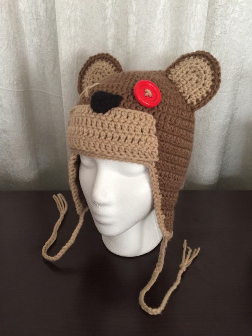 Made some cool (hot?) hats for my team#league #leagueoflegends #leagueoflegendsannie #tibbers #croch