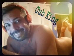 thecub81:  For all my followers…. thanxs