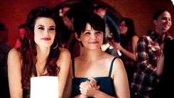 killlianssaviour:  {red/ruby in every episode} 1x12: skin deep (part two) 
