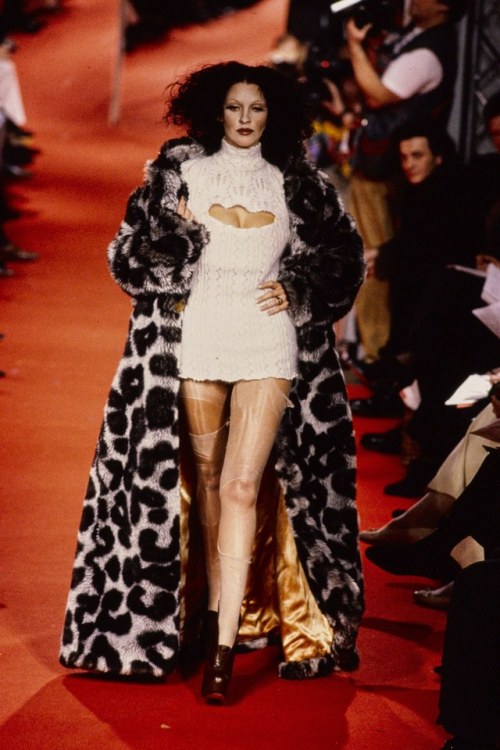 lelaid:Susie Bick at Vivienne Westwood F/W 1993