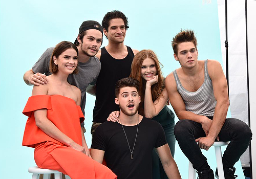 dylanobrien:    BTS at TV shoot at Comic Con 2015   