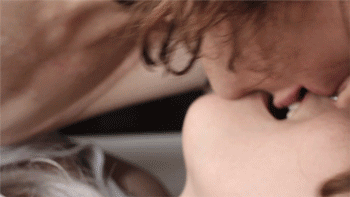 ohvex:  Oh look at that babe montage! So it’s the almost the New Year and in the
