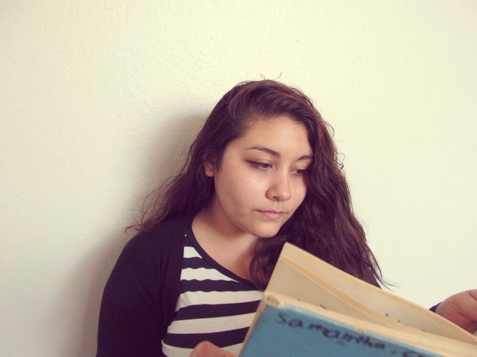 hella-bogus:  my bas fran took cute pictures of me (and also one not super cute one)