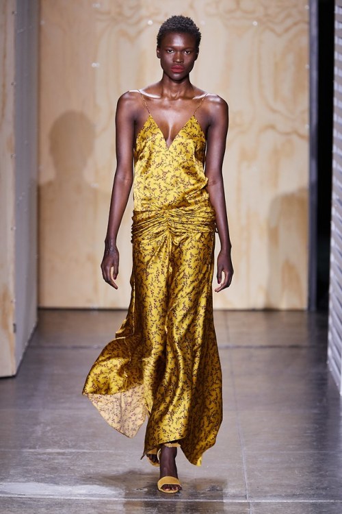 fashionalistick:  BROCK COLLECTION   link JONATHAN SIMKHAI   link TAORAY WANG  &