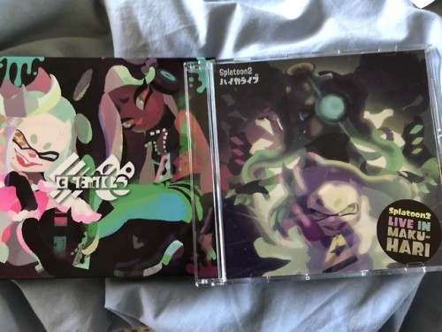 newgin-clever-title-goes-here: My Soundtrack for Splatoon 2 Octo expansion came in today! I ordered 