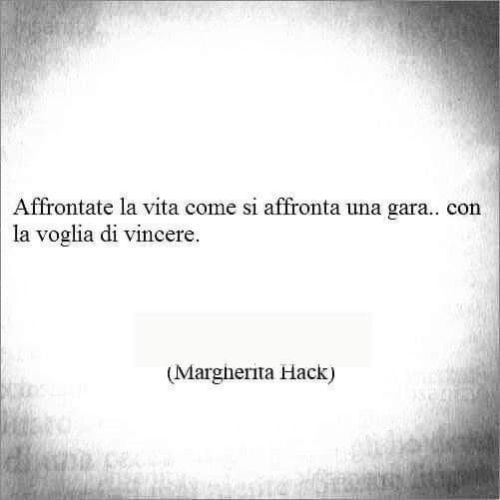 «Scrive Terence Mckenna: “La natura ama il coraggio. Tu manifesta un'intenzione forte e la natura risponderà rimuovendo gli ostacoli. Sogna il sogno impossibile e il mondo non ti stritolerà, ma ti...