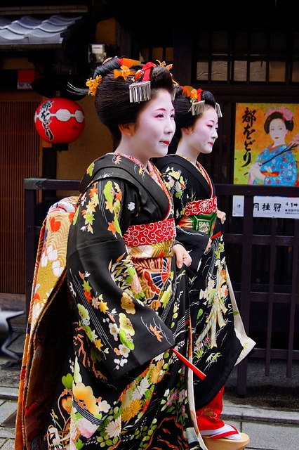 ileftmyheartintokyo:京都の花（まめ春・まめ柳さん）-5 by nobuflickr on Flickr.