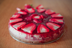 foodescapades:  Strawberry Cheesecake 