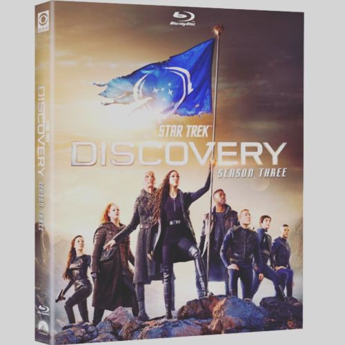 Own Season 3 of STAR TREK: DISCOVERY on DVD/BuRay TODAY! Watch that sexy alien on the cover (me) ris