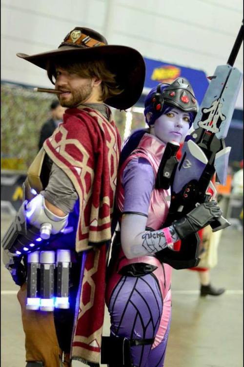 Cosplayed Widowmaker to Brisbane supanova 2017 two weeks ago, had a great time meet so many amazing 