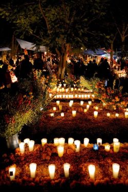 sweetdreamsqueen: Día de muertos en México. Images: (Internet).  