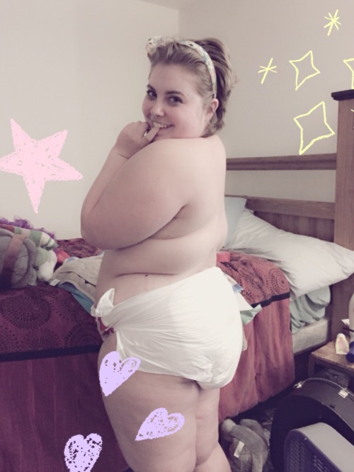 sweetdreams75: sweetandspicymichele:  Cute diaper butt  nice picture