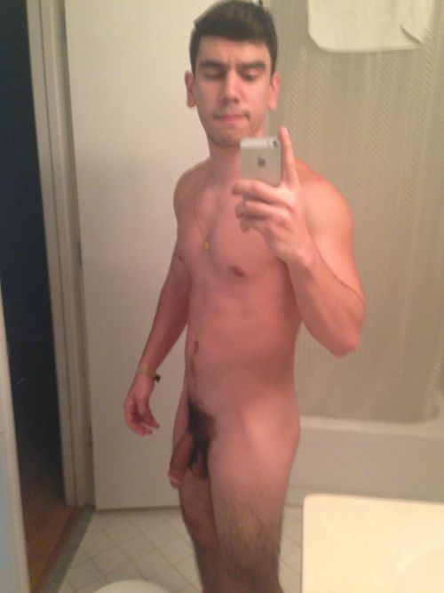 straightmenworshipping:  hung straight dude  nice long cock 